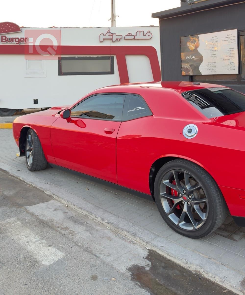 Dodge Challenger